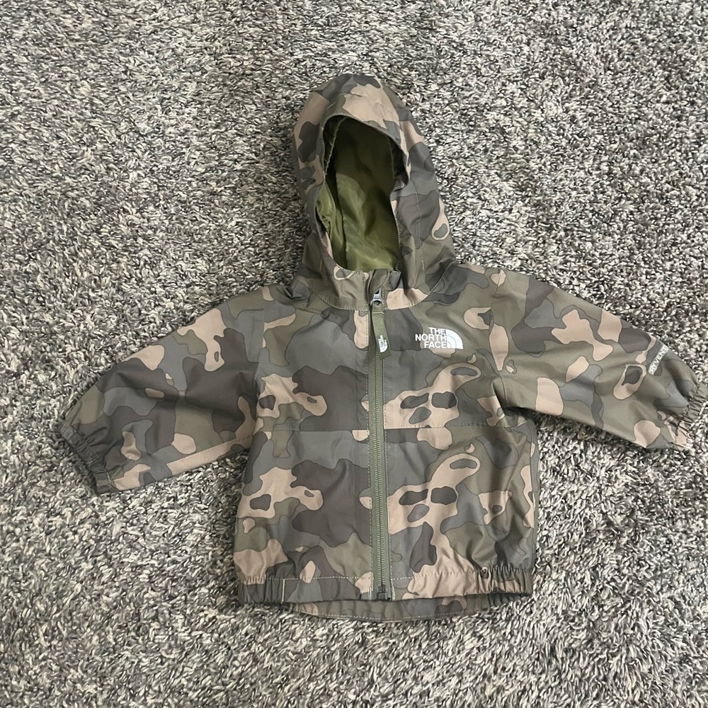 Northface rain jacket / wind breaker